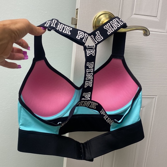 🦋🦋🦋Victoria’s Secret PINK sports bra - Picture 2 of 2
